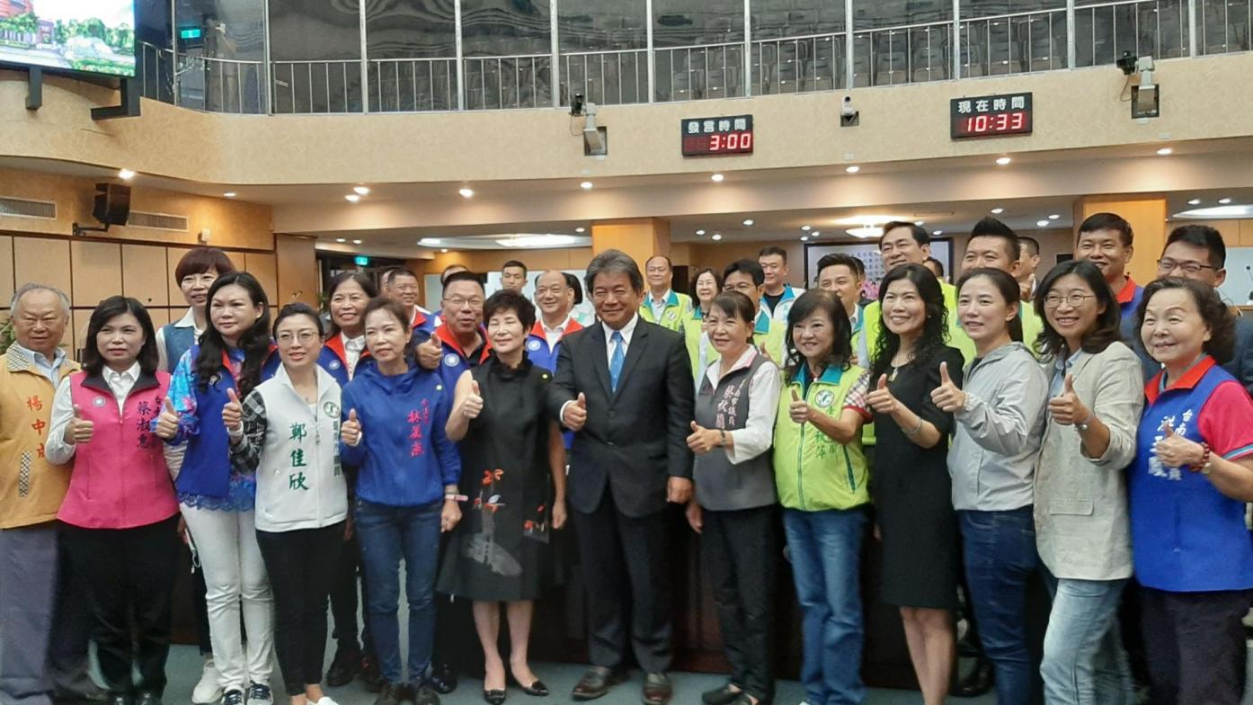 隨著副議長林炳利病逝，副議長改選讓下屆正副議長選戰提前開打。圖為台南市議員合照。資料照片
