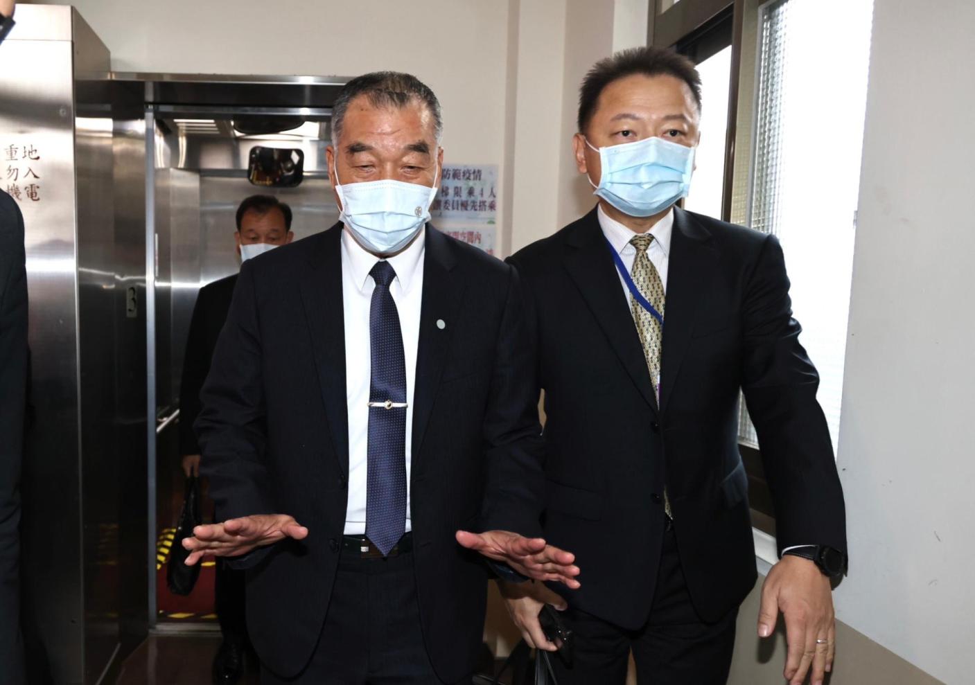 國防部長邱國正說，張又俠、何衛東擔任中共軍委會副主席，對台會比較強硬。林啟弘攝