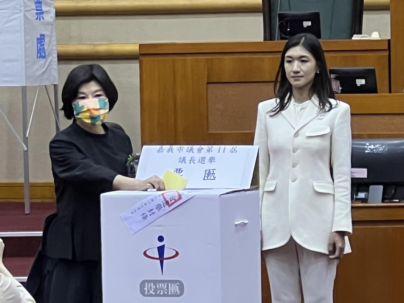 嘉義市無黨籍陳姿妏當選議長。記者周鴻瑜攝