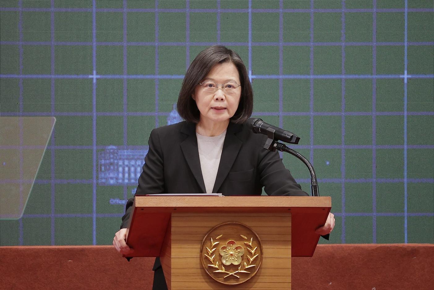 蔡英文召開國安高層會議，敲定超徵稅收使用方式。資料照片，總統府提供