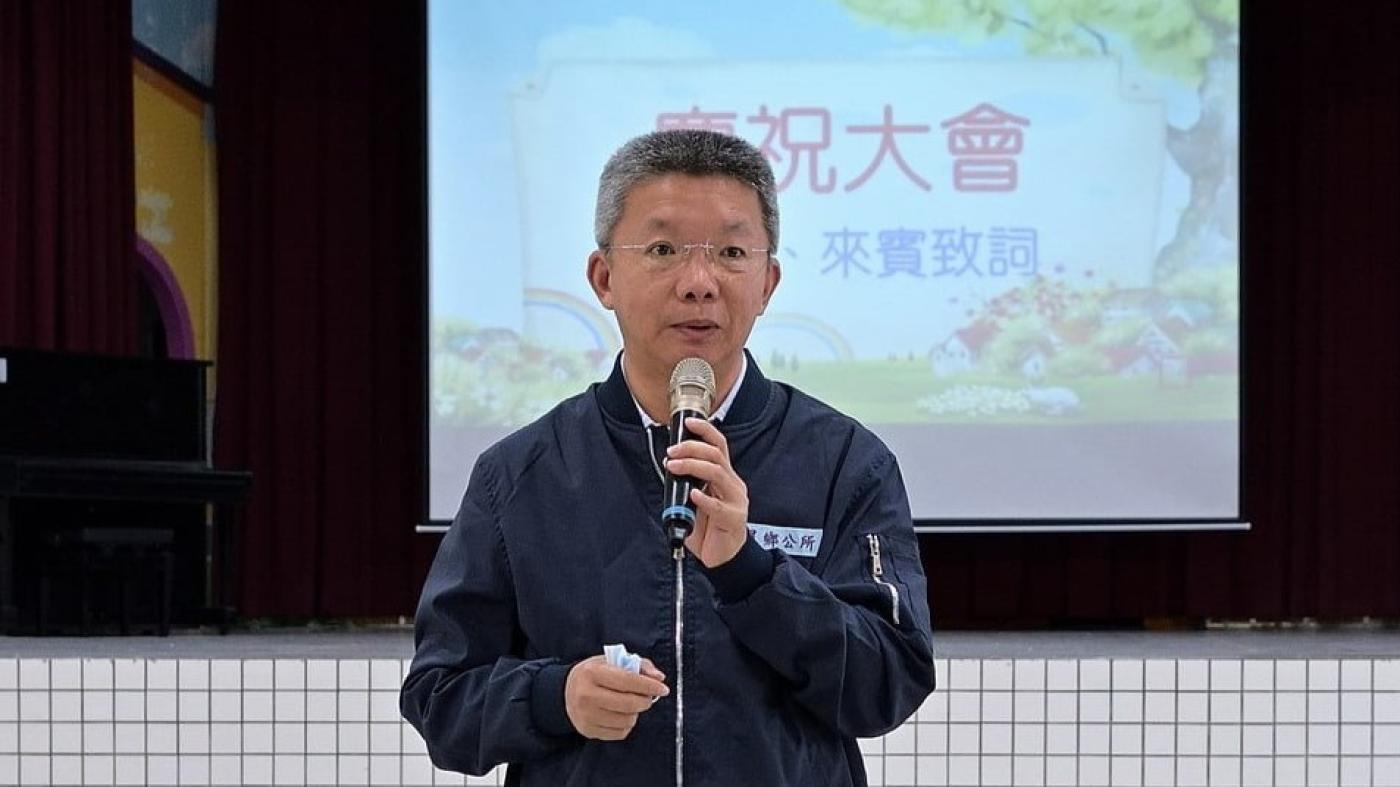 國民黨宜蘭縣三星鄉長李志鏞因涉貪被收押禁見，宜蘭地檢署昨起訴他並求處重刑，昨獲50萬元交保後，今向宜蘭縣政府提出復職申請。翻攝李志鏞臉書