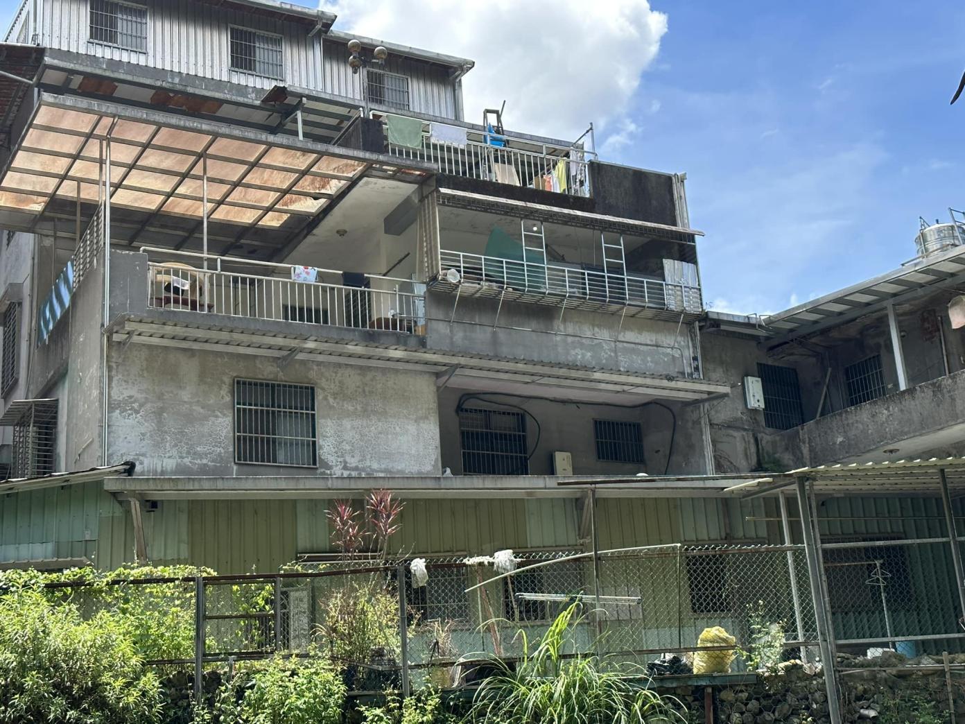 新北市議員張錦豪再爆黃國昌家佔用國有地。翻攝張錦豪臉書
