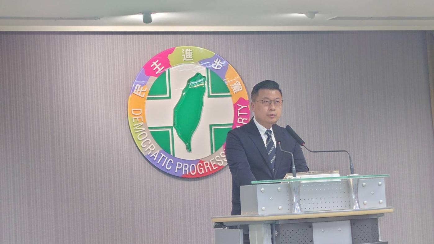 民進黨今（26日）中常會，黨發言人張志豪會後轉述。蘇聖怡攝