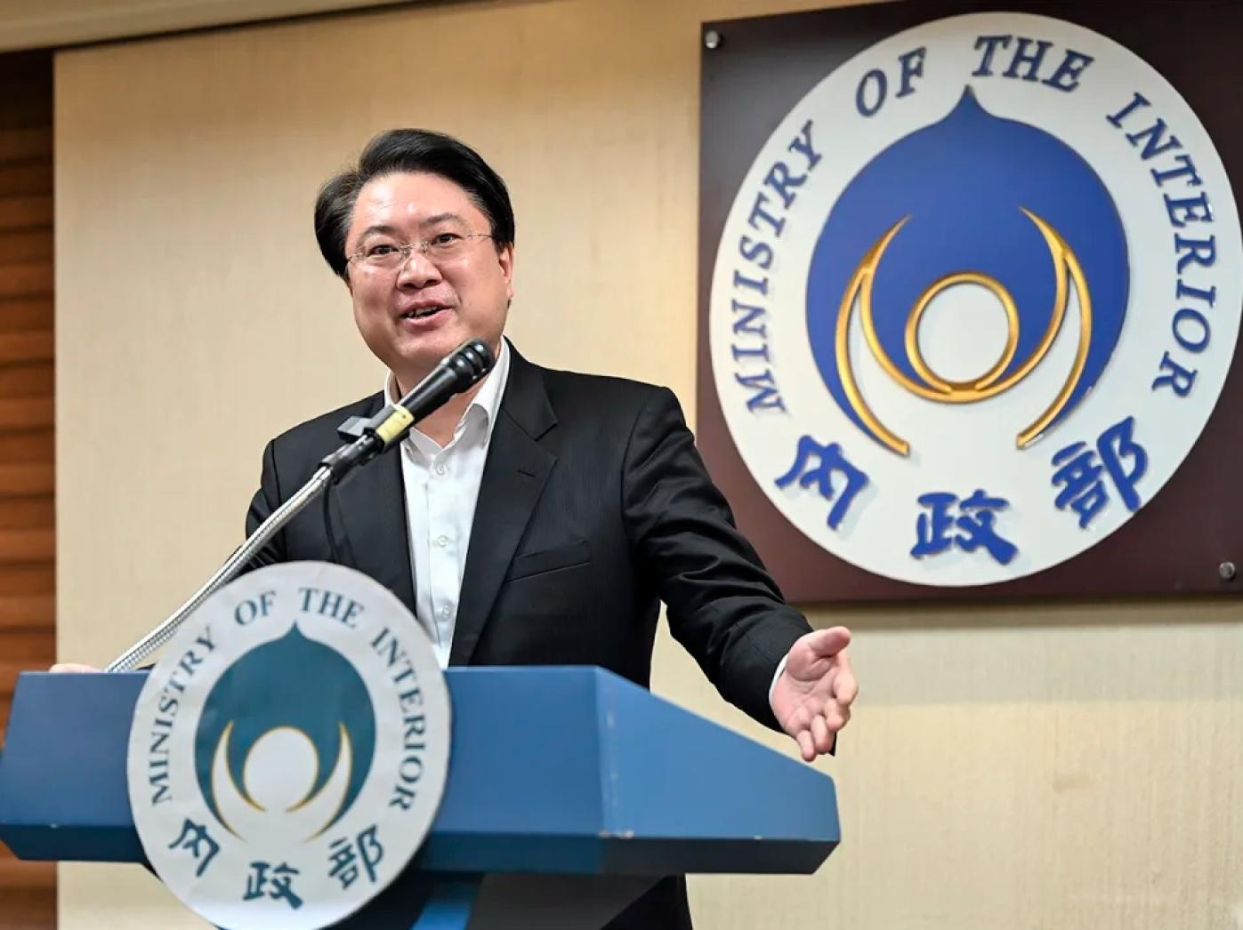 內政部長林右昌表示，有條件「定額」開放營造業移工，首波8000個名額。內政部提供