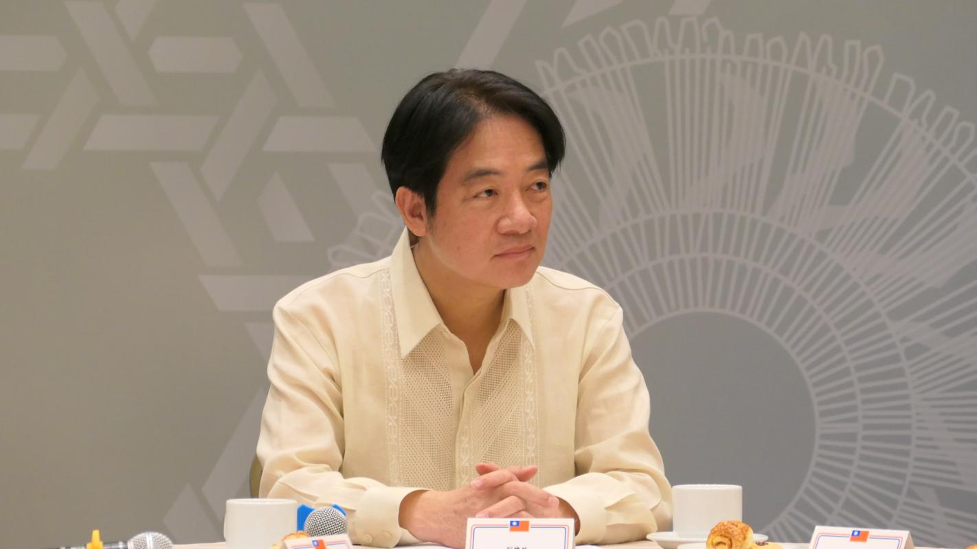 副總統賴清德出訪巴拉圭，在當地與隨團媒體茶敘。蘇聖怡攝