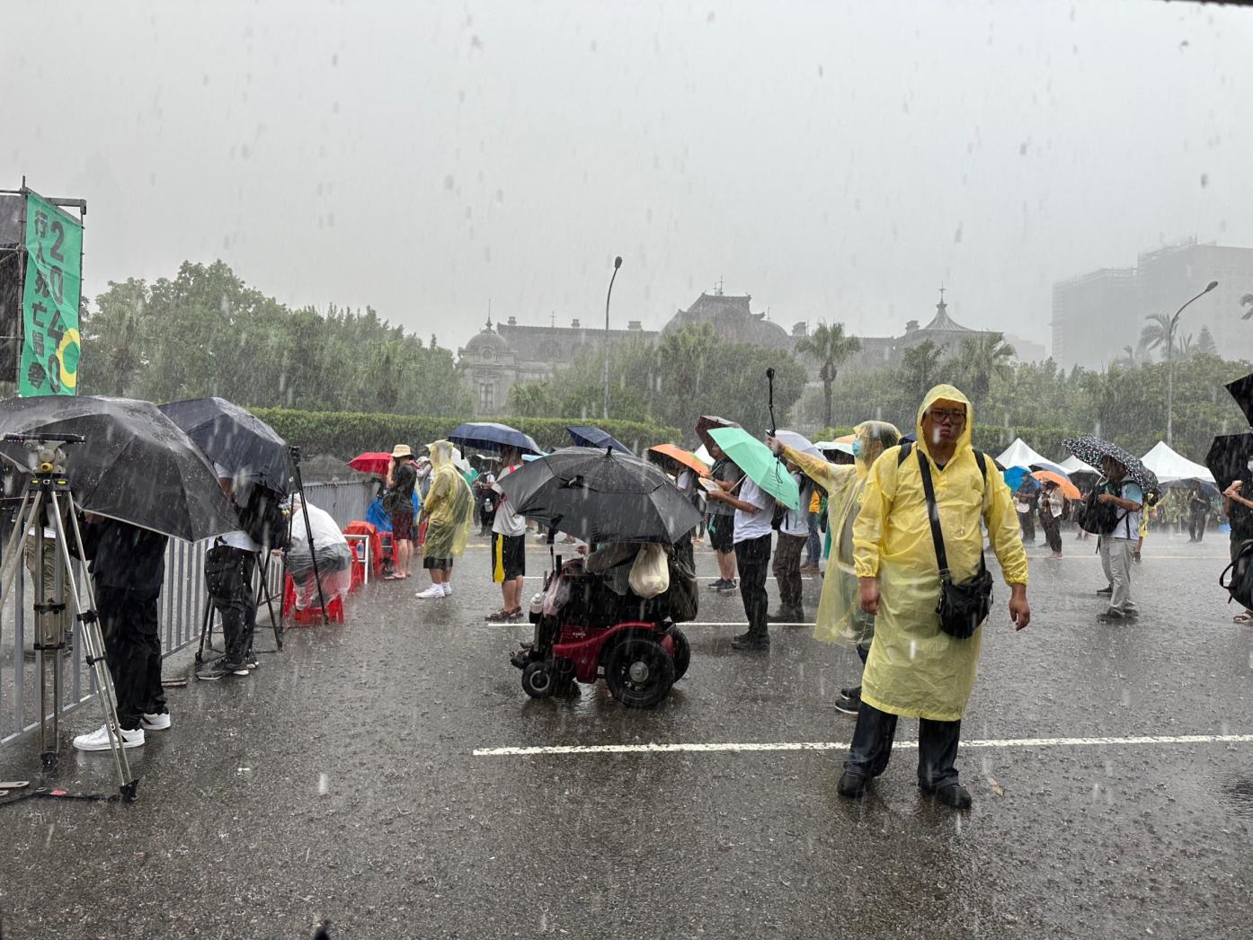 820還路於民大遊行下午登場。林啟弘攝
