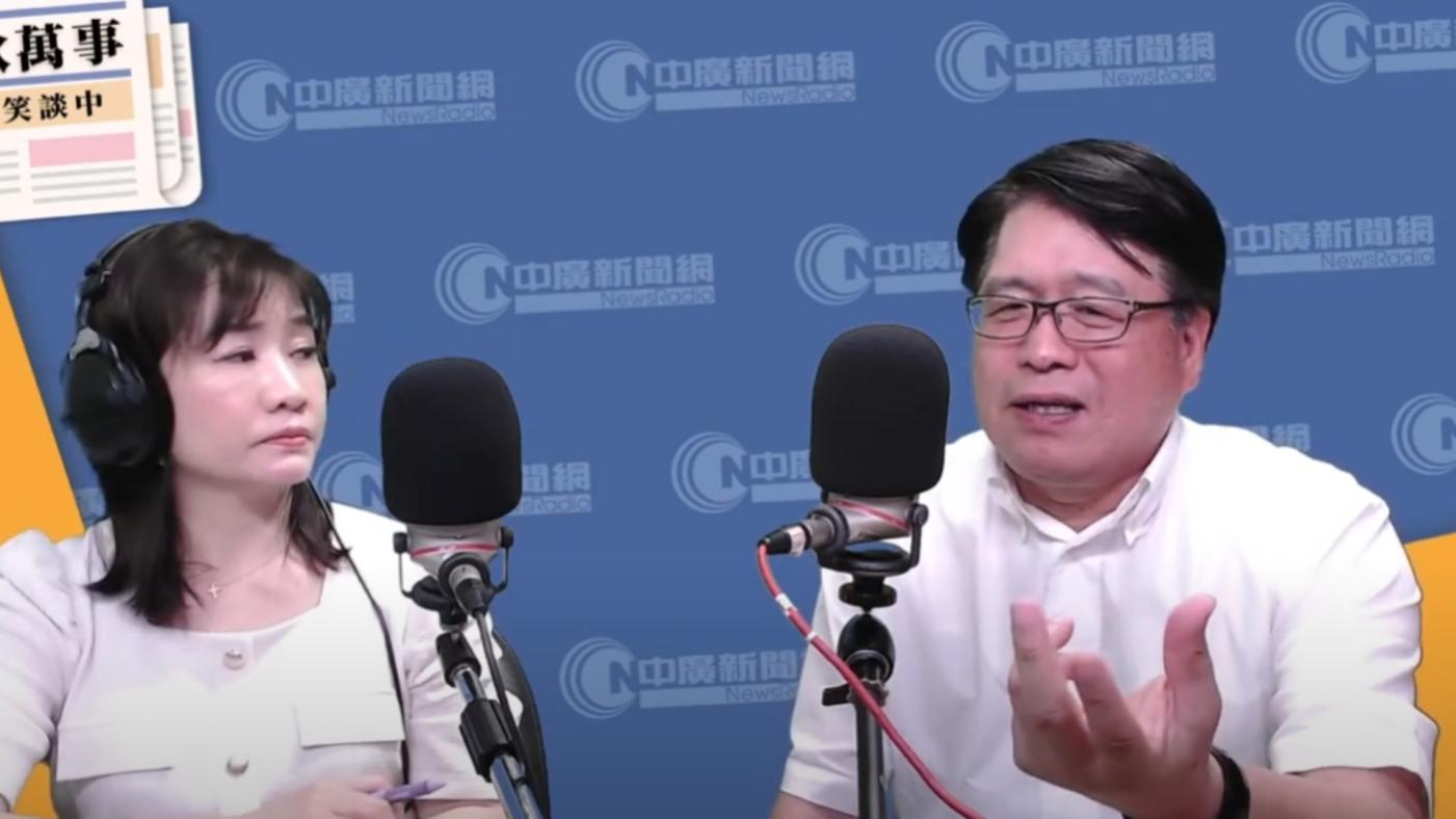 游盈隆今接受王淺秋專訪，談2024總統大選民調。翻攝《千秋萬事》節目