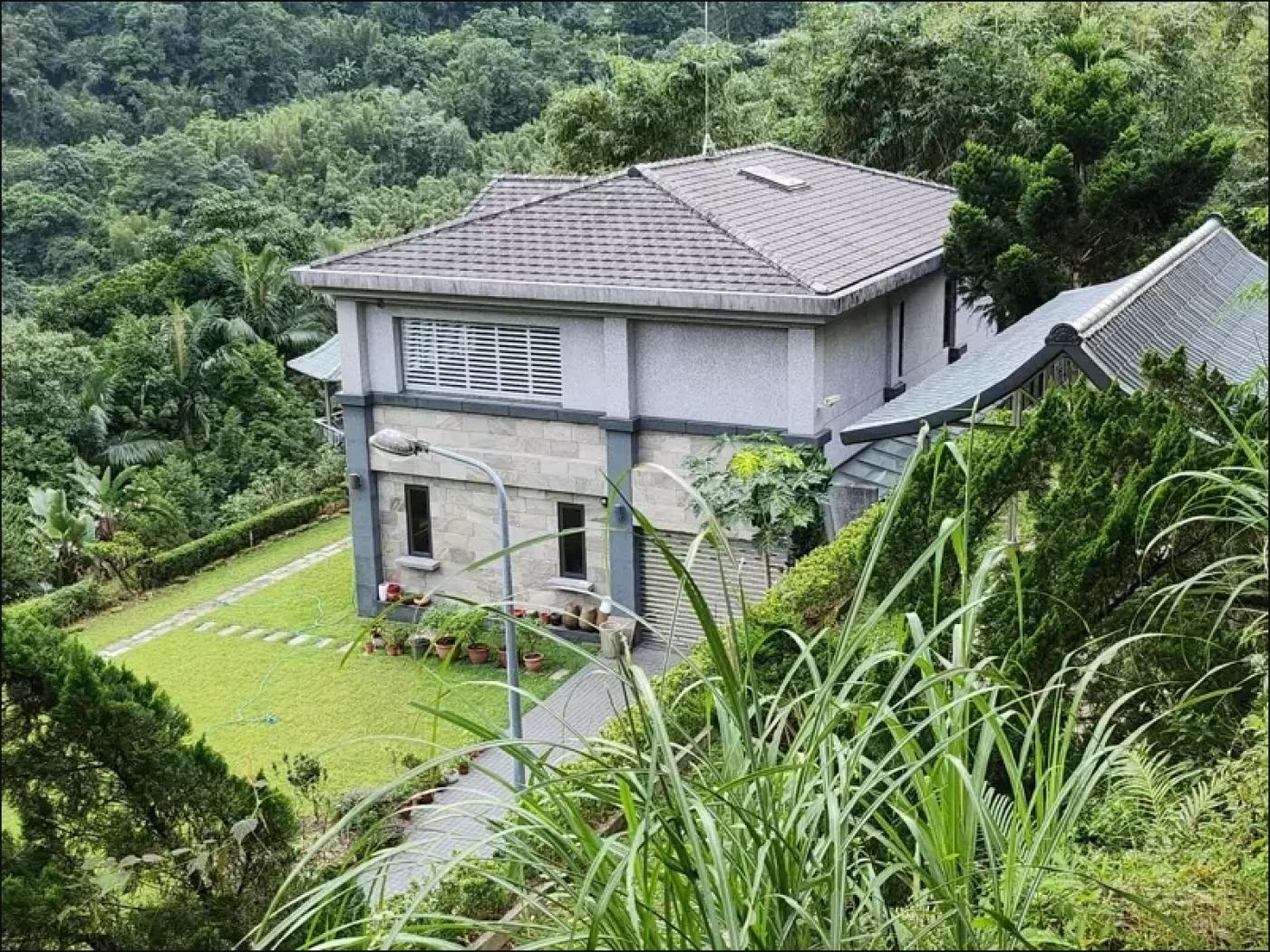 新北市府會勘廖先翔家族用地。新北市政府地政局提供