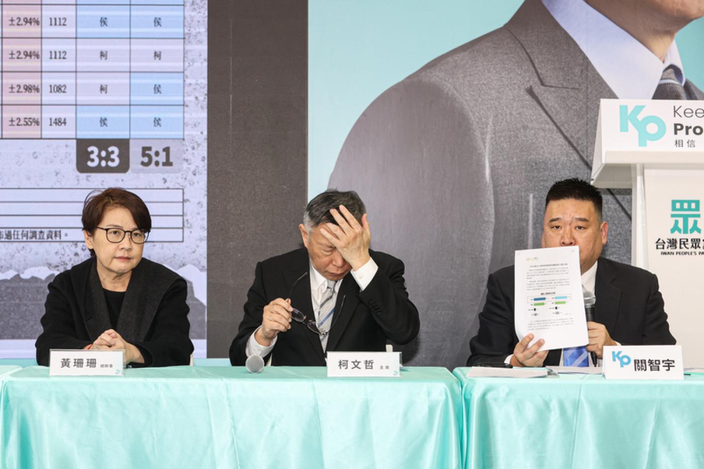 藍白合卡關，柯文哲18日說明相關民調細節。中央社