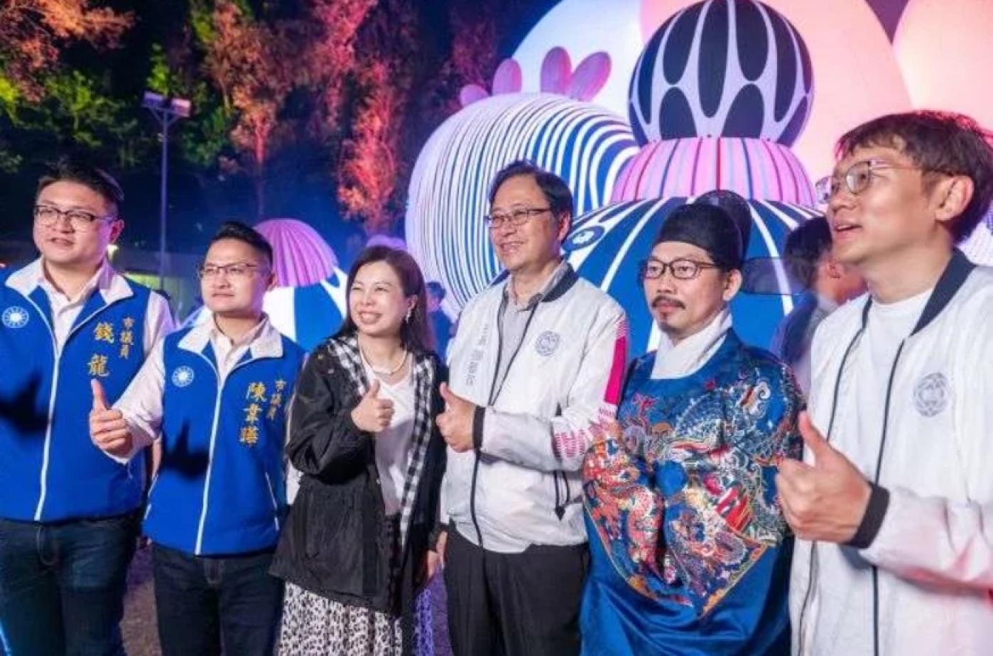 桃園燈會邀請方文山參與漢服展演活動。桃園市府提供