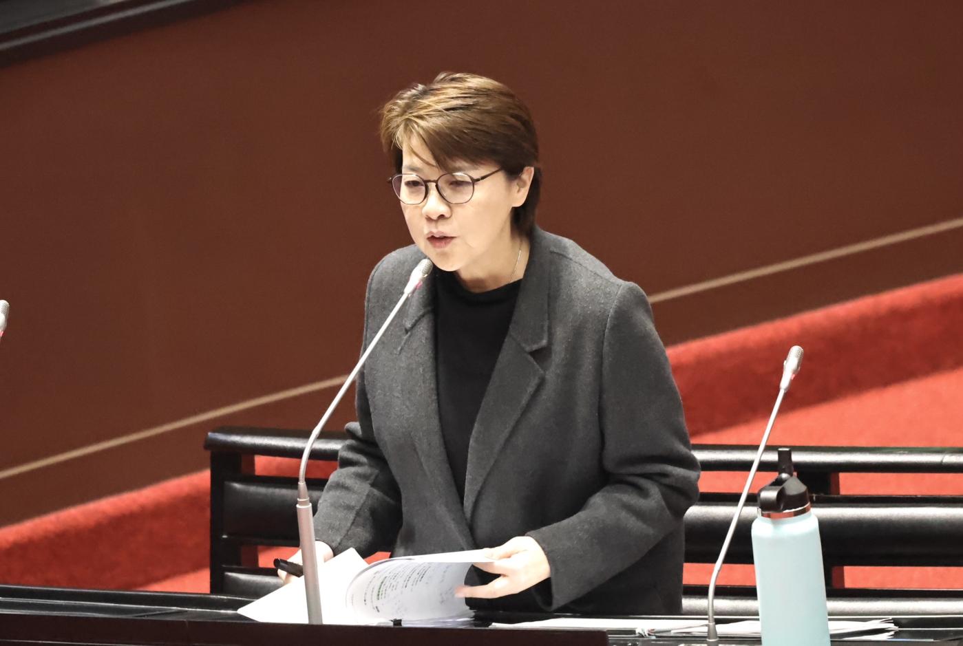 傳國民黨有意禮讓召委給在財政委員會的民眾黨立委黃珊珊。林啟弘攝