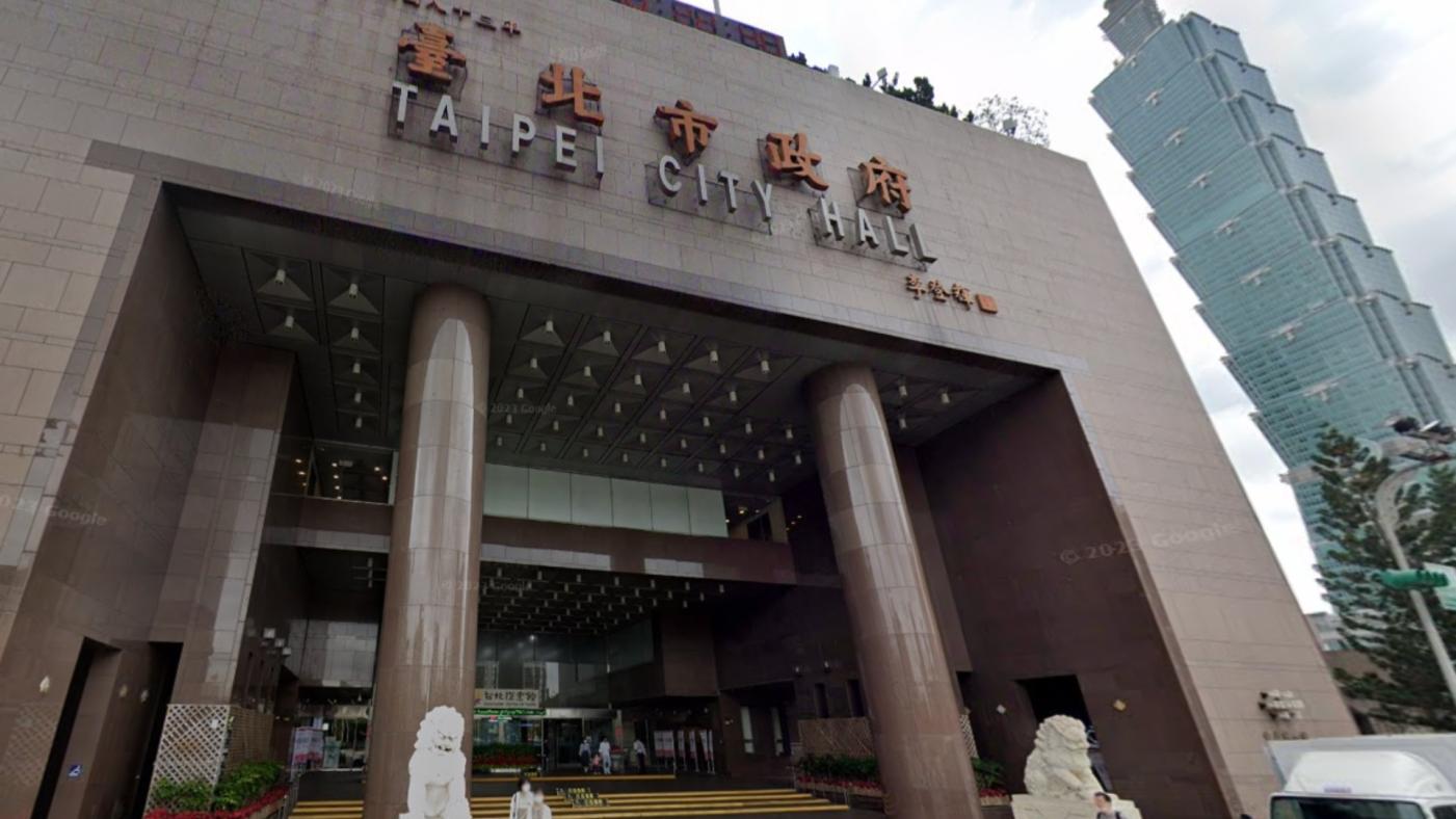 北市府驚傳社會局女科員「門口交易毒品」遭逮。翻攝google map