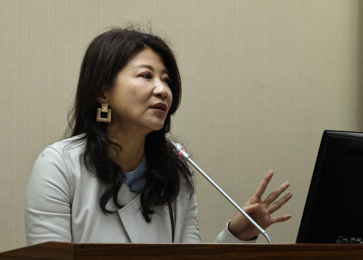 林楚茵表示，21日外交國防委員會發生召委馬文君唱名國民黨立委洪孟楷3次未到，仍在半小時後讓洪補質詢。資料照片／林啟弘攝