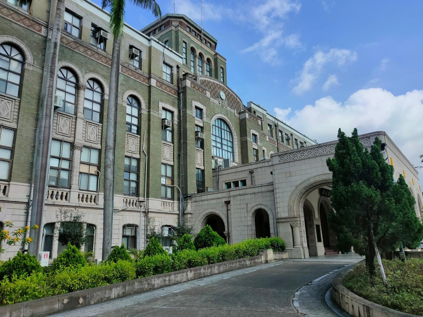 司法院(如圖)擬把懲戒法院前院長李伯道霸凌案送交監察院審查。記者吳政峰攝。
