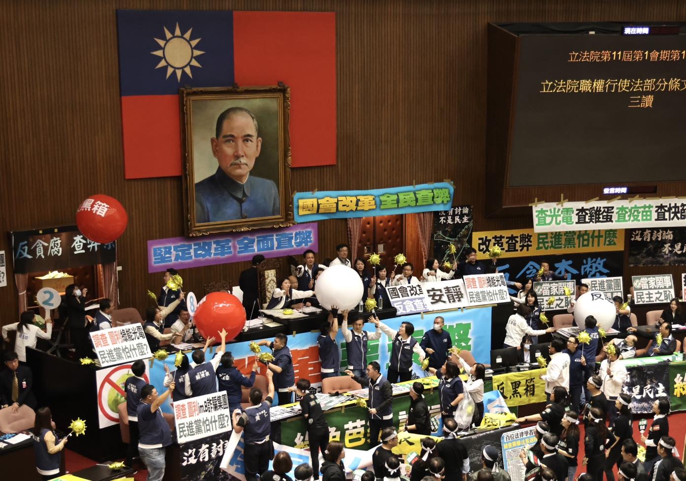 《刑法》藐視國會罪28日經立院三讀通過。林啟弘攝