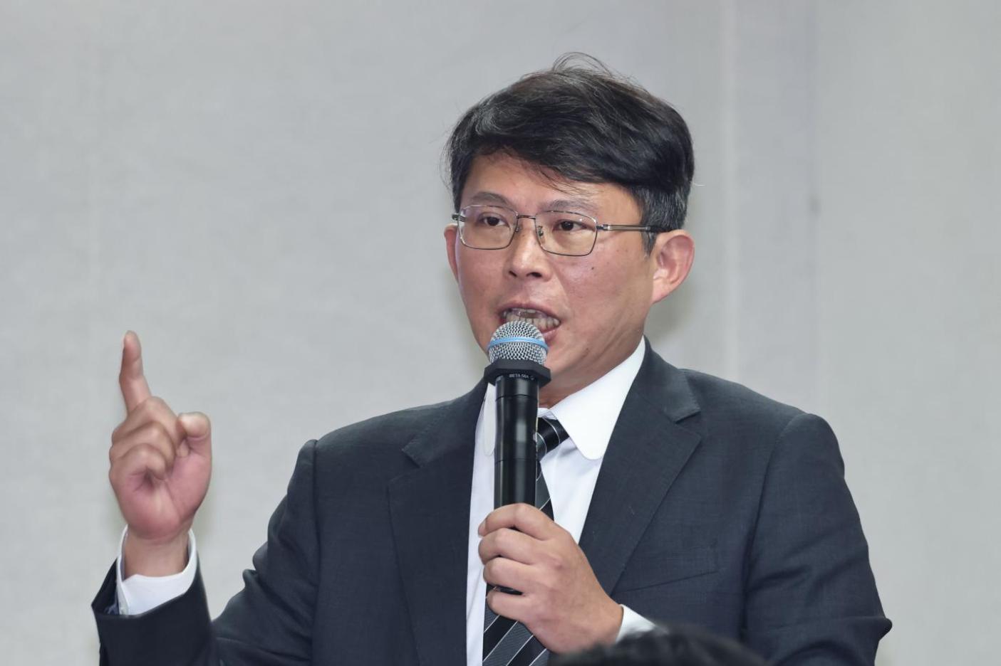 黃國昌2026動向受矚目，面對詢問他總是沒把話講死，給日後的協商留下空間，他說，在對弈中不要太早掀底牌。資料照片／林啟弘攝