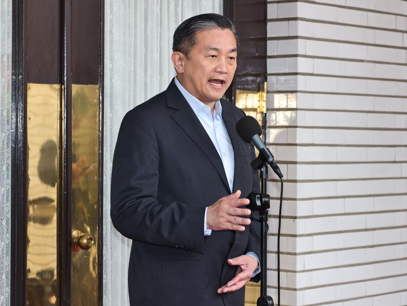 王定宇27日表示，翁曉玲將經濟部的「民生必需品短缺時期配給配售辦法」跟農業部的「戰時糧食配送站地圖」混淆。資料照片／林啟弘攝