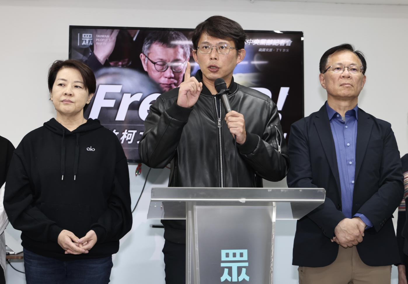北院28日裁定柯文哲延長羈押2個月，民眾黨主席黃國昌批評，難道台北看守所真的要把人關到倒下。林啟弘攝