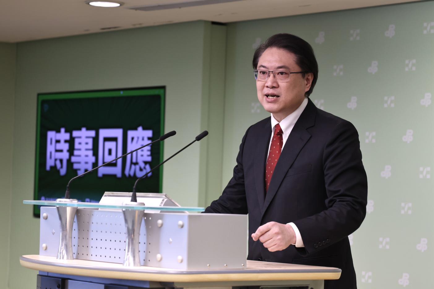 民進黨秘書長林右昌29日）批朱立倫附和中共謀台，縱容毀憲亂政，用作弊反民主。林啟弘攝