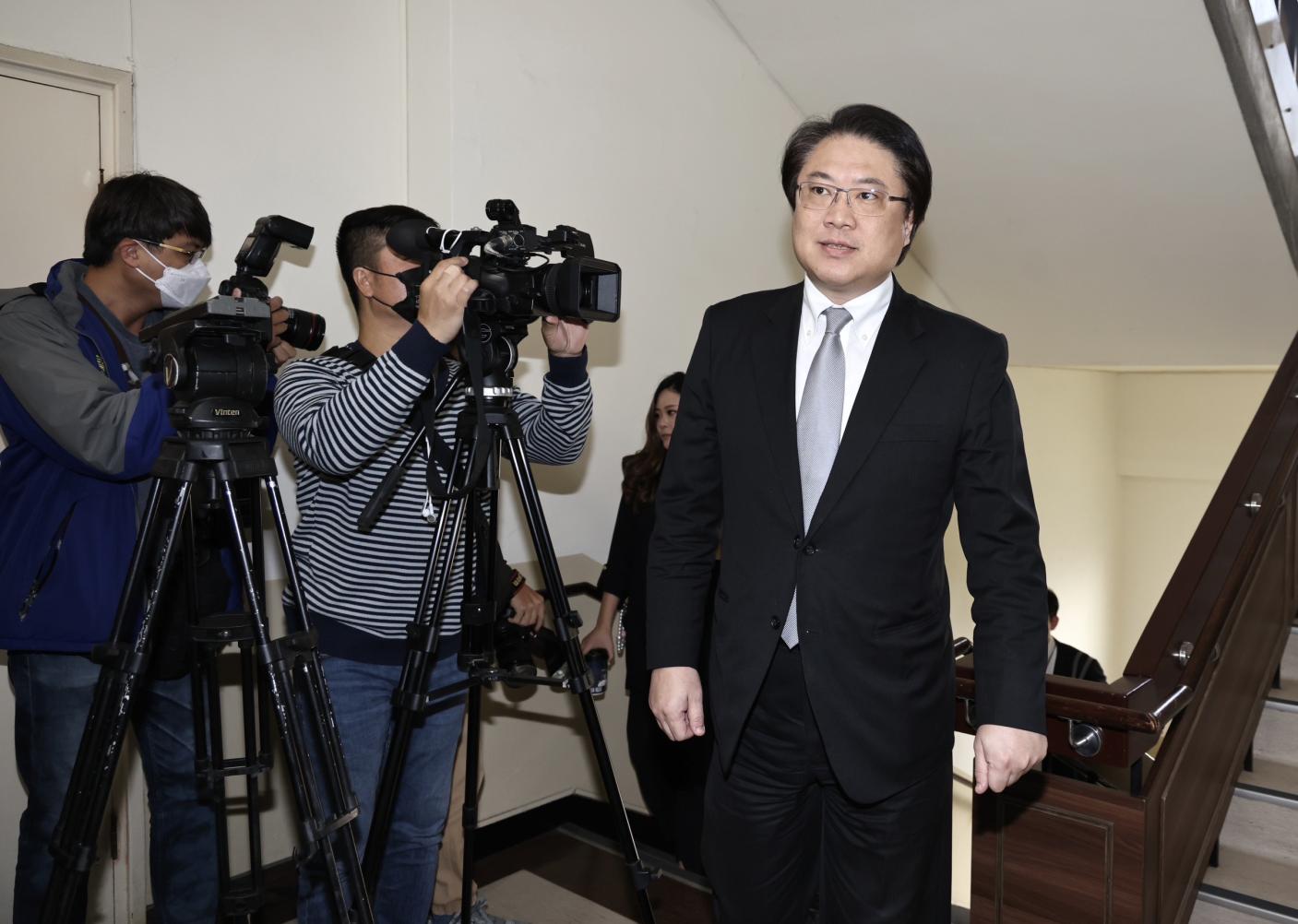 內政部長林右昌今天赴立法院內政委員會進行專案報告。林啟弘攝