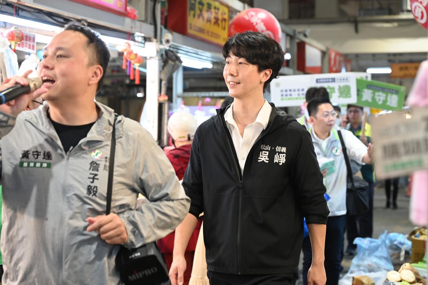 民進黨提名策略小組今（23日）拍板，新北市中和選區想徵召時代力量前發言人吳崢參選。翻攝吳崢臉書