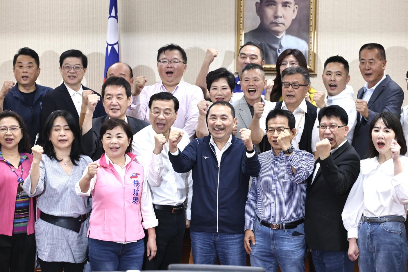 侯友宜31日中午拜會立院國民黨黨團，他強調會更打拚。林啟弘攝