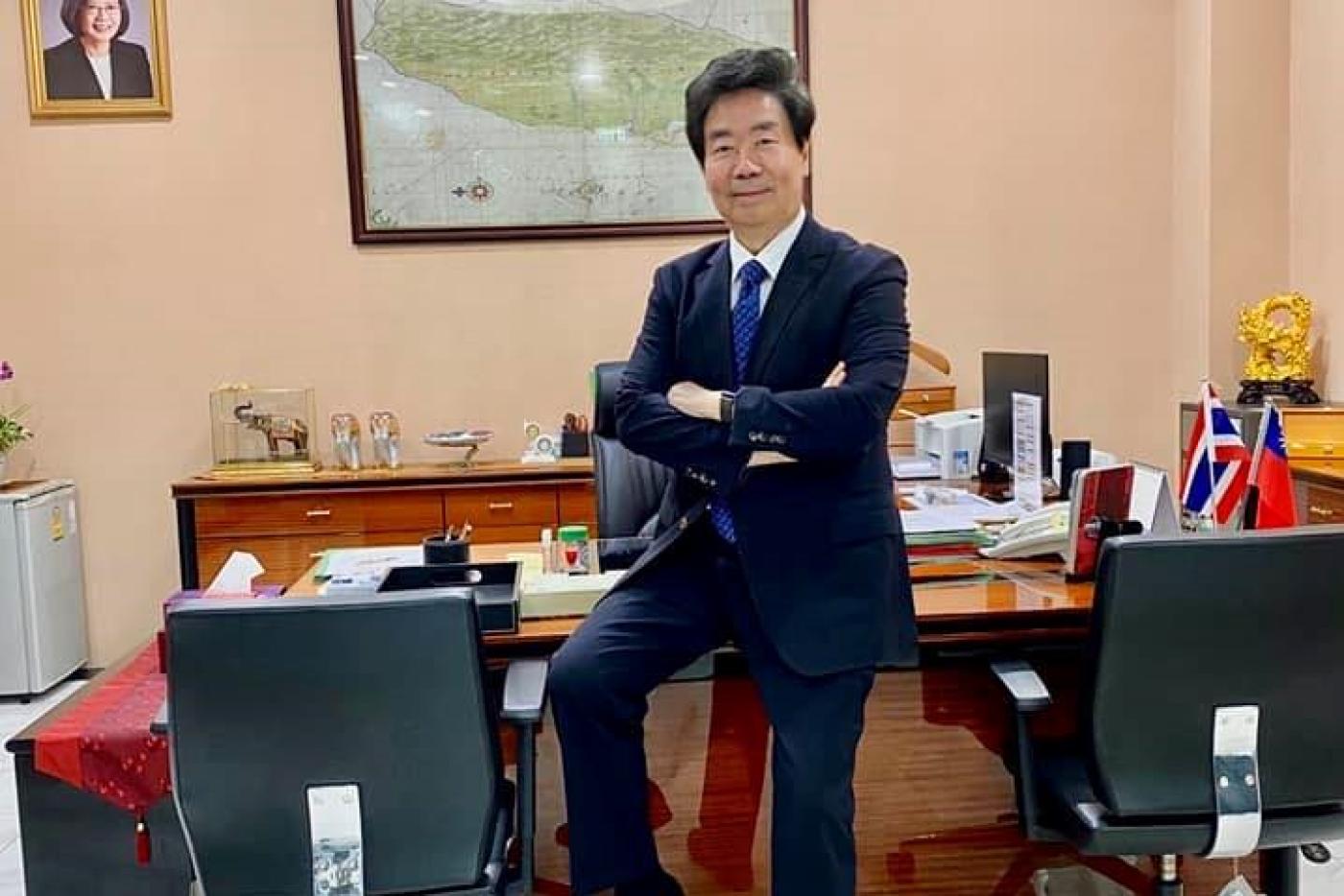 駐泰代表莊碩漢「涉性騷」閃辭。 翻攝莊碩漢臉書