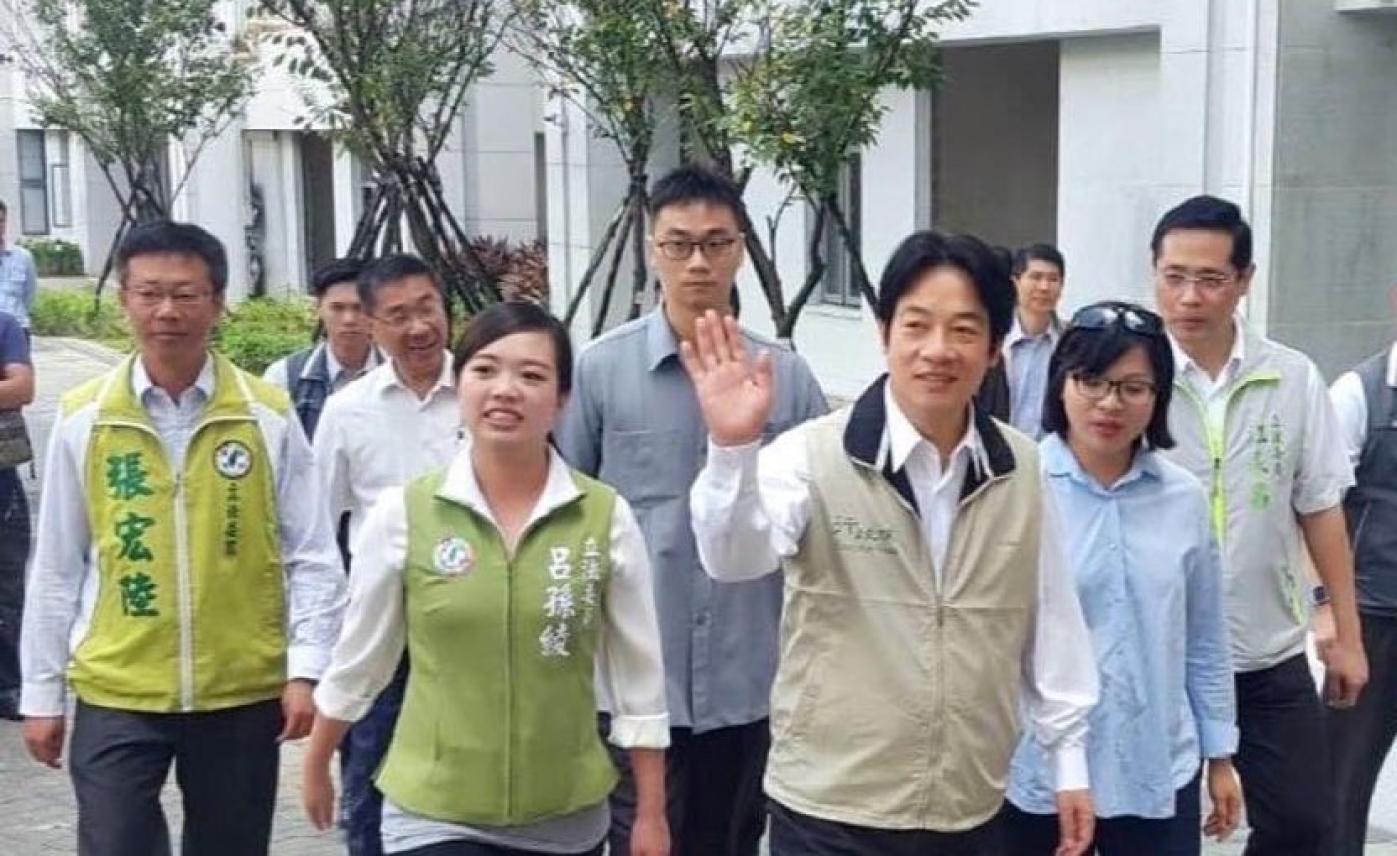 民進黨前立委呂孫綾(左2)宣布不參與立委選舉，將全力協助黨主席賴清德(右2)競選總統。翻攝呂孫綾臉書